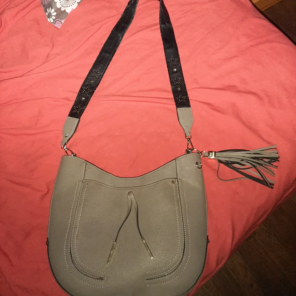 Steve Madden Hobo Bag - Picture 4 of 8